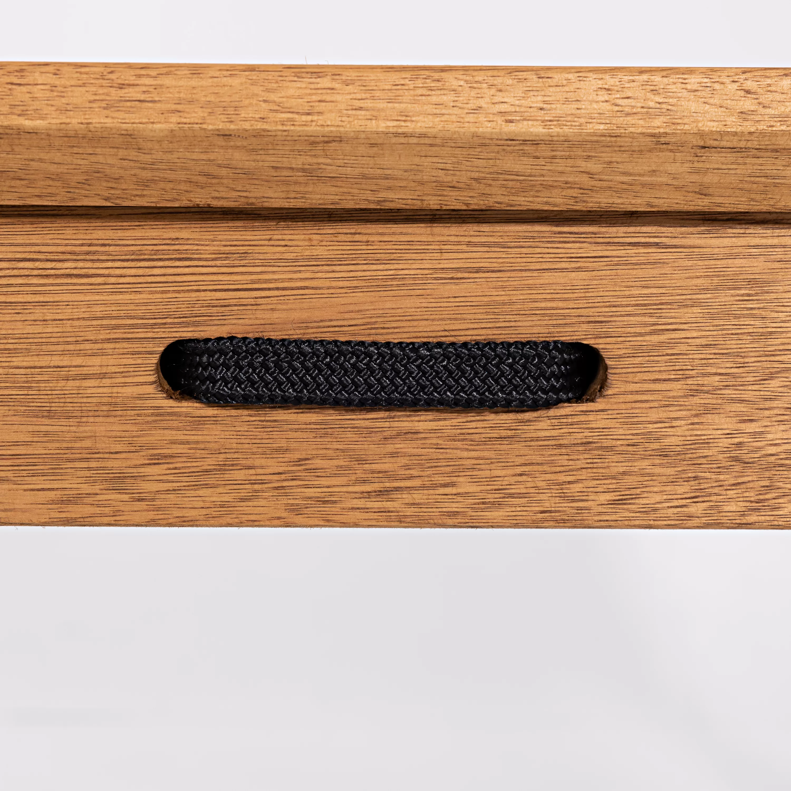 Mesa de Jantar em Madeira Corda Preta | Linha Traço - Alt. 0,75 cm X Larg. 1,40 cm X Prof. 0,93 Cm - Espaço Casa e Jardim