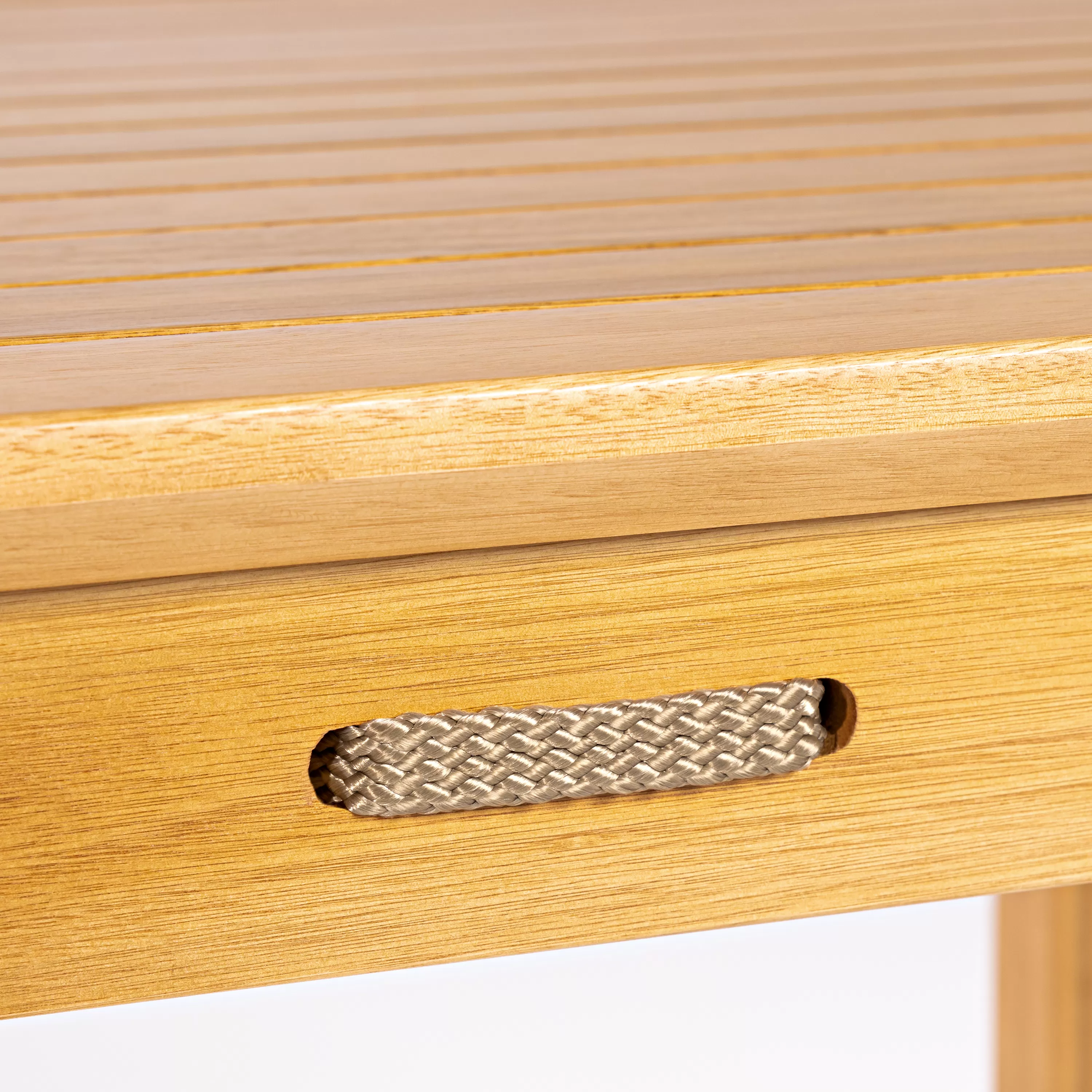 Mesa de Jantar em Madeira Corda Areia | Linha Traço - Alt. 0,75 cm X Larg. 1,40 cm X Prof. 0,93 Cm - Espaço Casa e Jardim