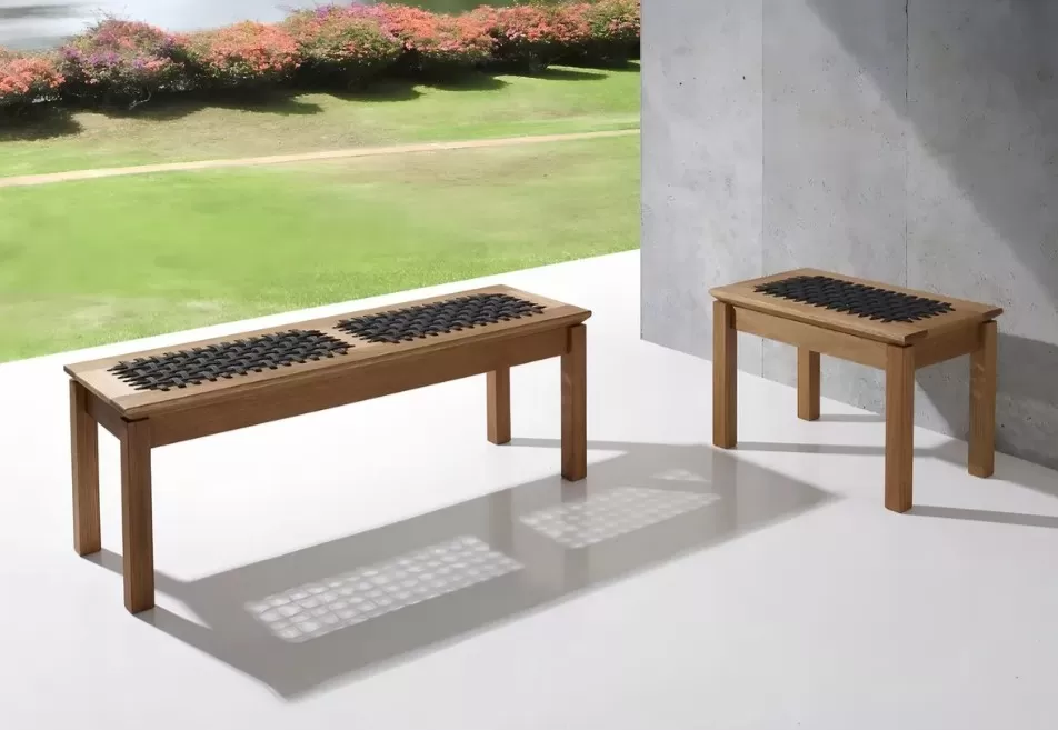 Banco em Madeira Corda Preta | Linha Traço - Alt. 0,43 cm X Larg. 1,40 cm X Prof. 0,37 cm - Espaço Casa e Jardim